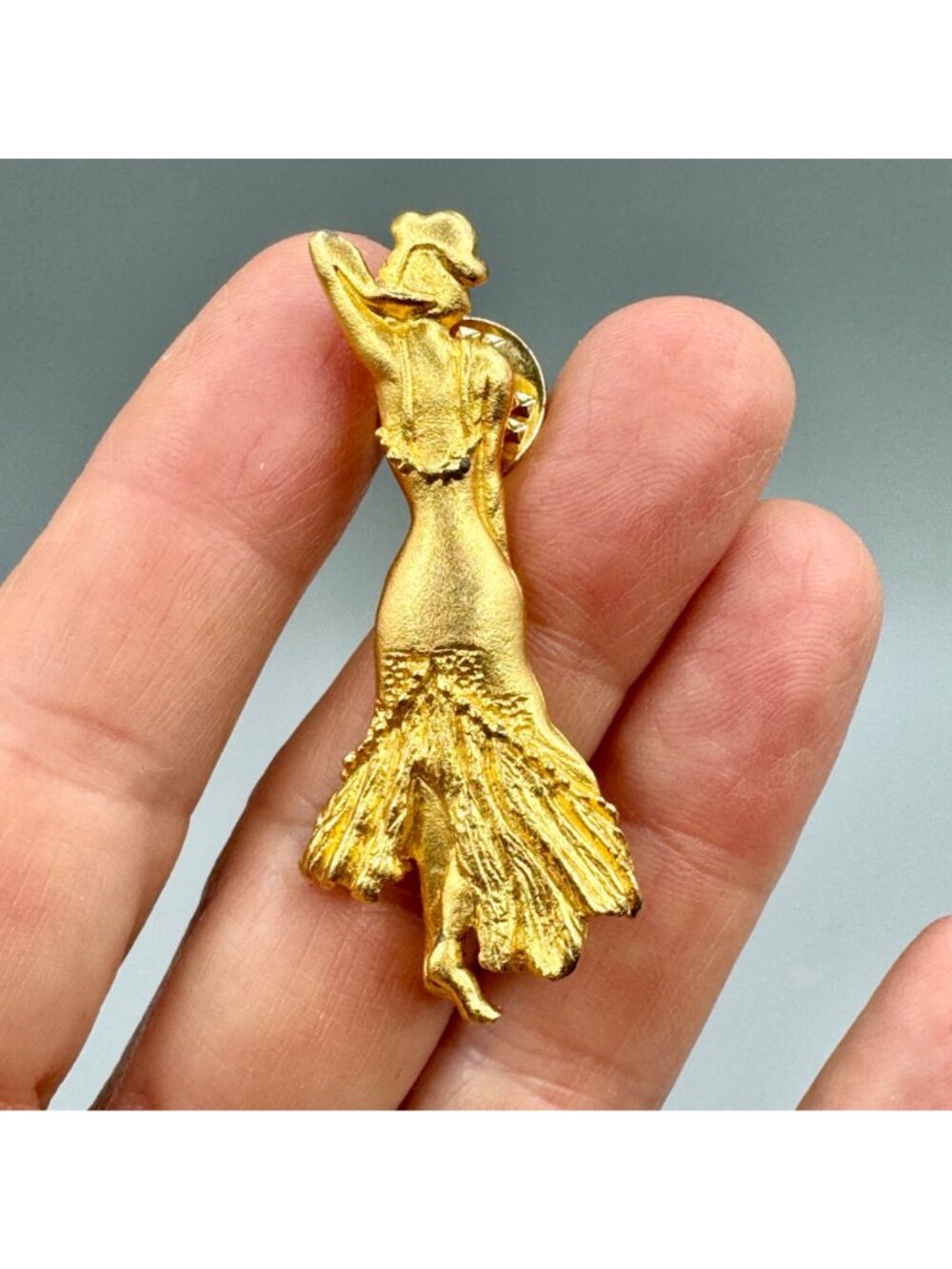 Vintage Saloon Dancer Pin Back Gold Tone Figural Gibson Girl Burlesque 2" - Picture 8 of 11